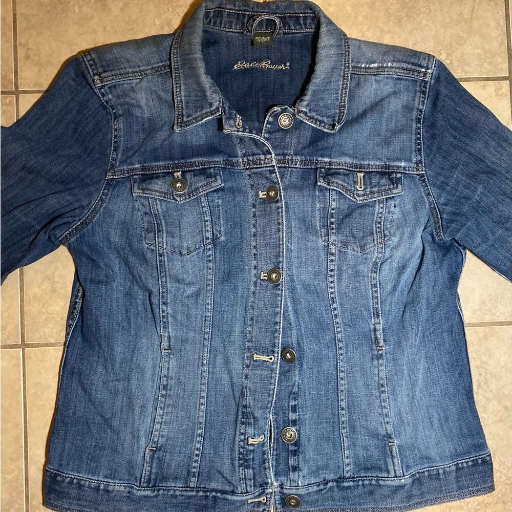 Vintage Eddie Bauer Jean Jacket

Women’s Small